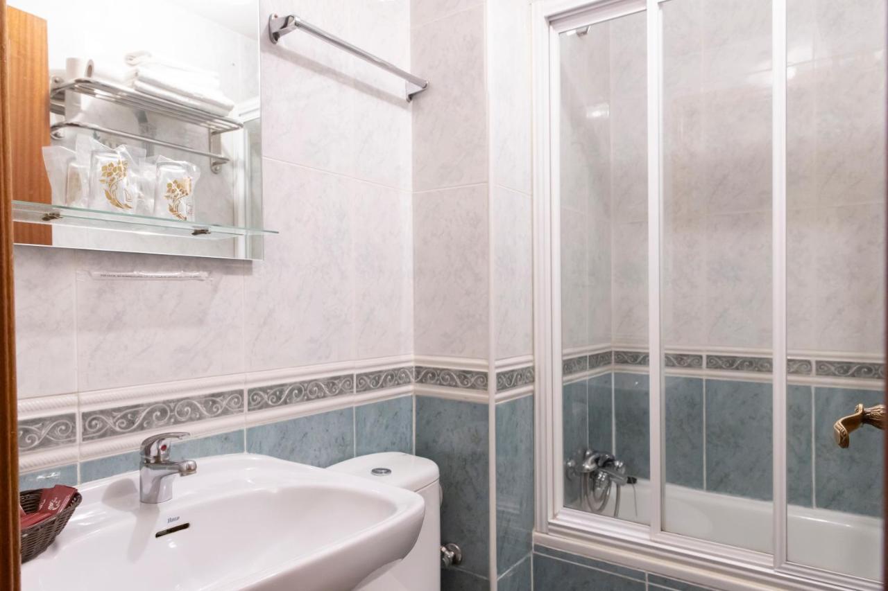 Double or Twin Room,1272670036:JPEG